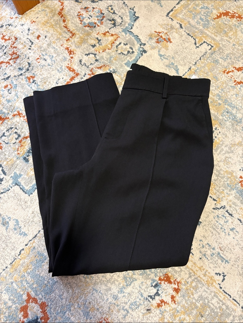 Vince Woman’s Black Cropped Dress Pants